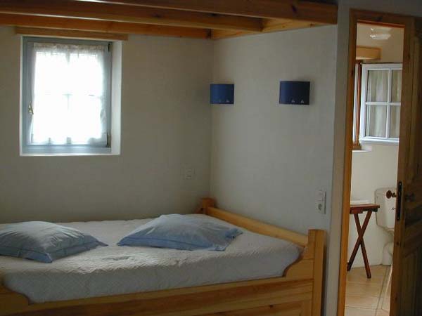 lit_alcove